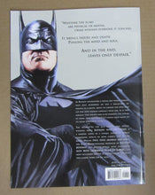 BAT MAN "WAR ON CRIME" COMIC MAGAZINE BY ROSS AND DINI - GREAT CONDITION